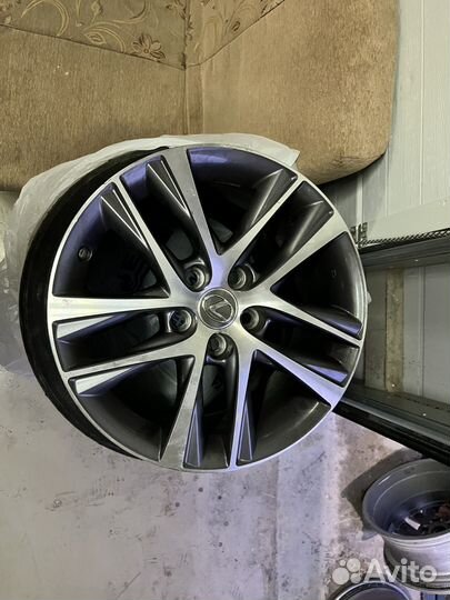 Литые диски r 17 5 114 3 оригинал и резина