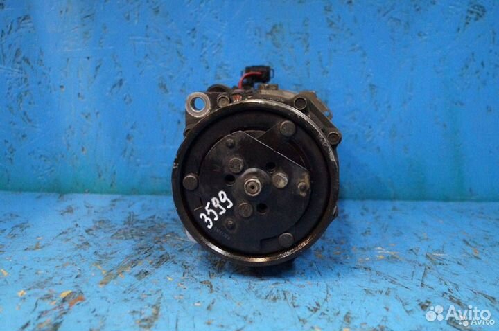 Компрессор кондиционера Volkswagen Golf 3