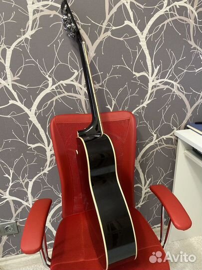 Чёрная акустическая гитара Elitaro 40