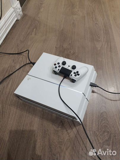 Sony PS4 500gb с набором игр на дисках