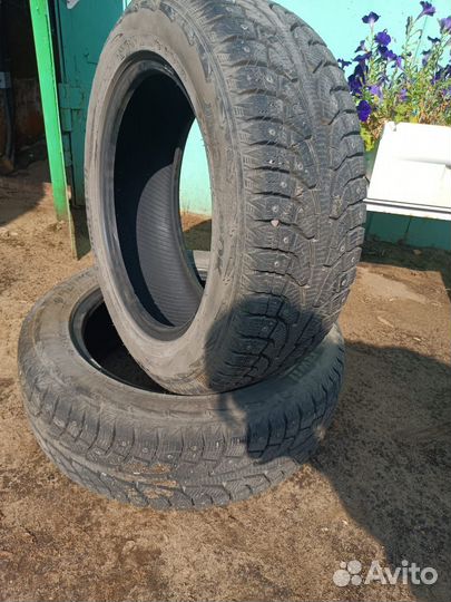 Hankook Winter I'Pike 215/60 R17