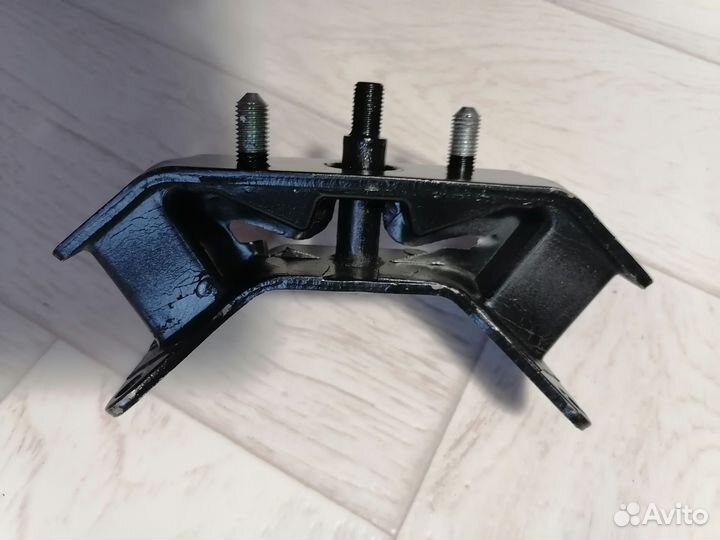 Подушка/опора кпп Subaru