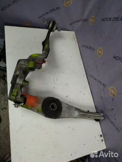 Рычаг поперечный задний левый Opel Insignia 2009