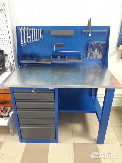 Металлическая мебель