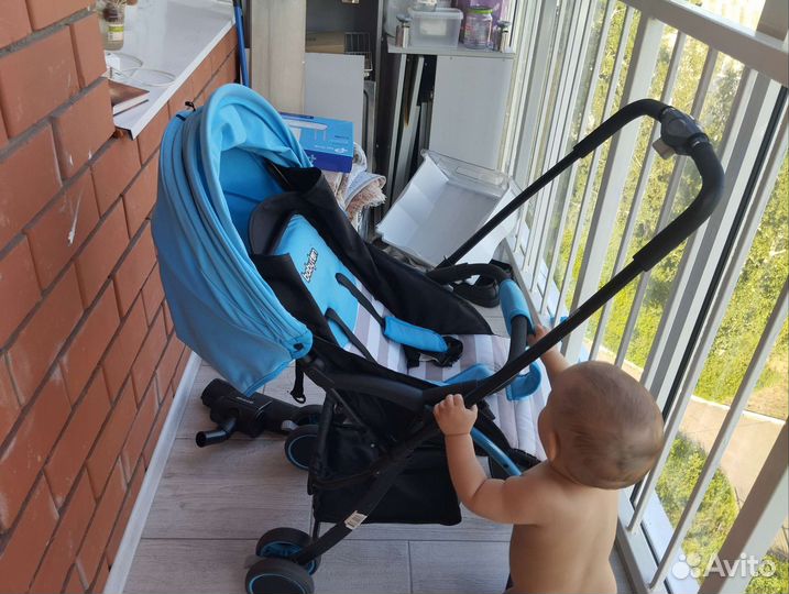 Прогулочная коляска с реверсивным блоком