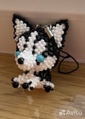 Брелок амигуруми из бисера