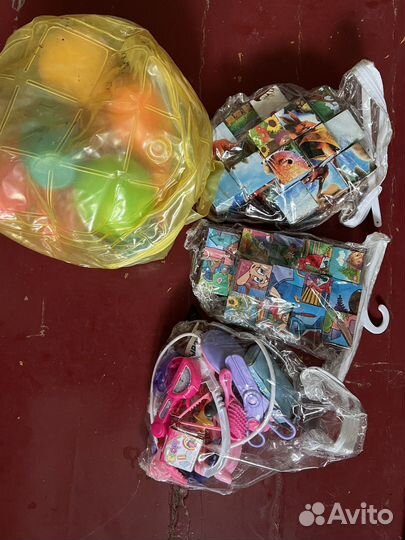 Игрушки разные