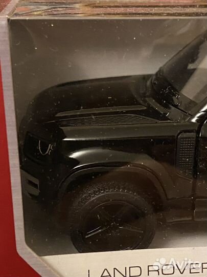 Модель автомобиля 1:43