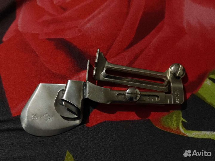 Приспособление для двойной подгибки вверх