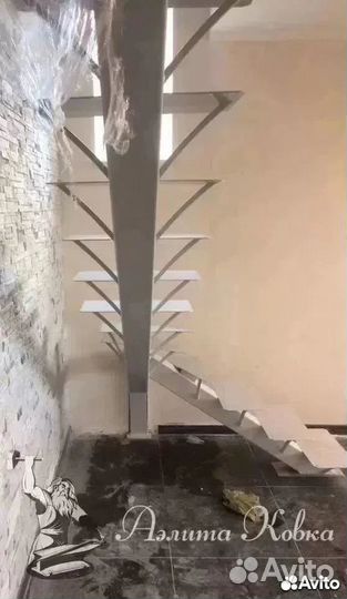 Лестница на монокосоуре № 4