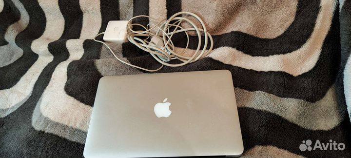 Apple MacBook Air 13 2011