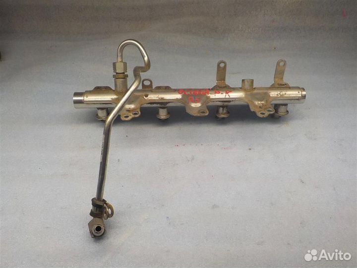 Рейка топливная (рампа) Skoda Octavia (A5/1Z) 200