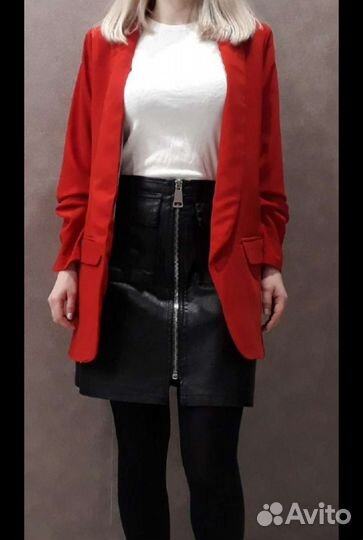 Пиджак женский красный