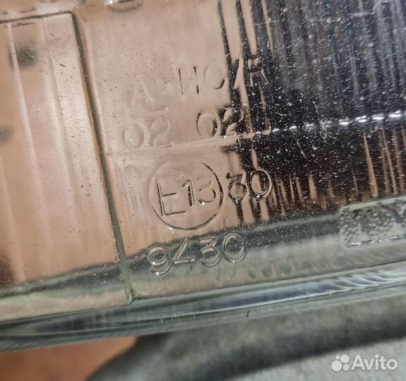 Стекло фары Volkswagen Passat B3 (правое)