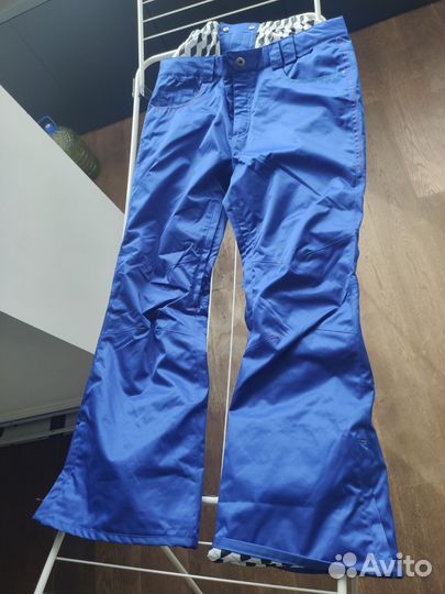 Сноубордическая куртка и штаны