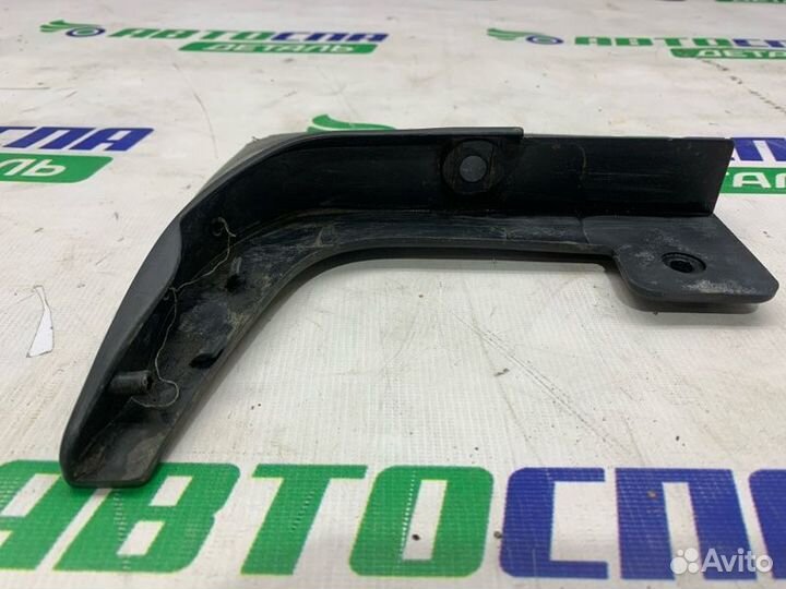 Брызговик задний правый Hyundai H-1 Grand Starex