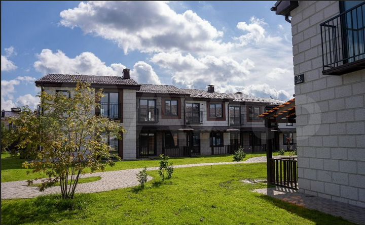 Таунхаус 110 м² на участке 1 сот.