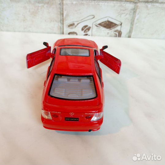Автомобиль игрушка