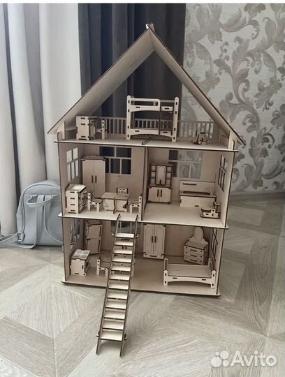 Домик кукольный