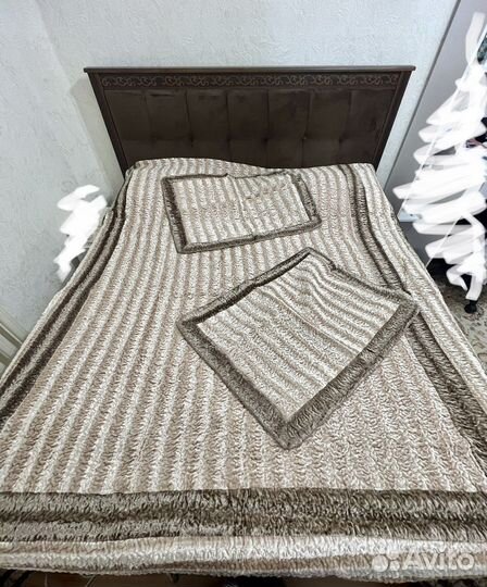 Покрывало на кровать