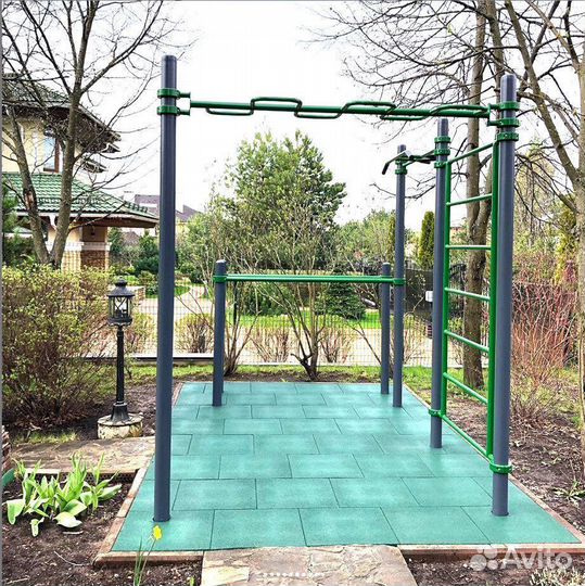 Спортивный уличный комплекс