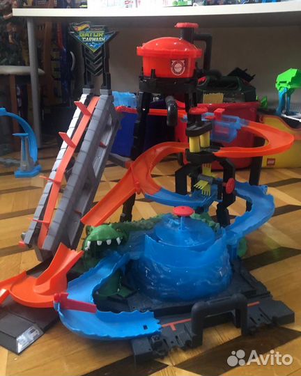 Водяная трасса hot wheels