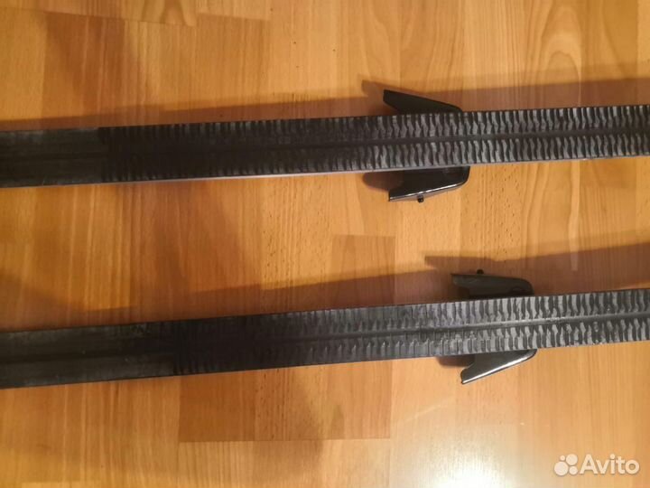 Беговые лыжи