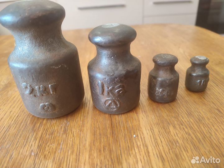 Продаются торговые весы с гирьками