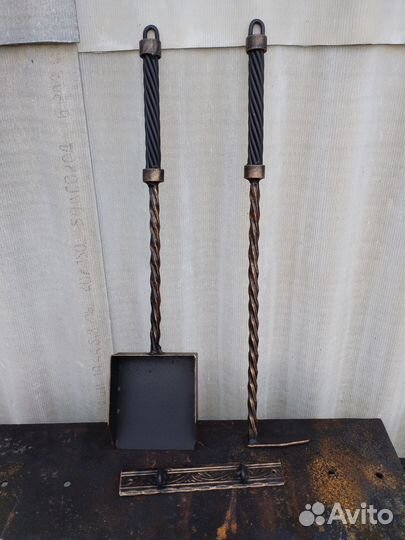 Совок и кочерга