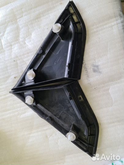 Накладка крыла Citroen C4 2006