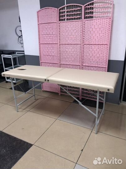 Кушетка косметологическая с вырезом для лица