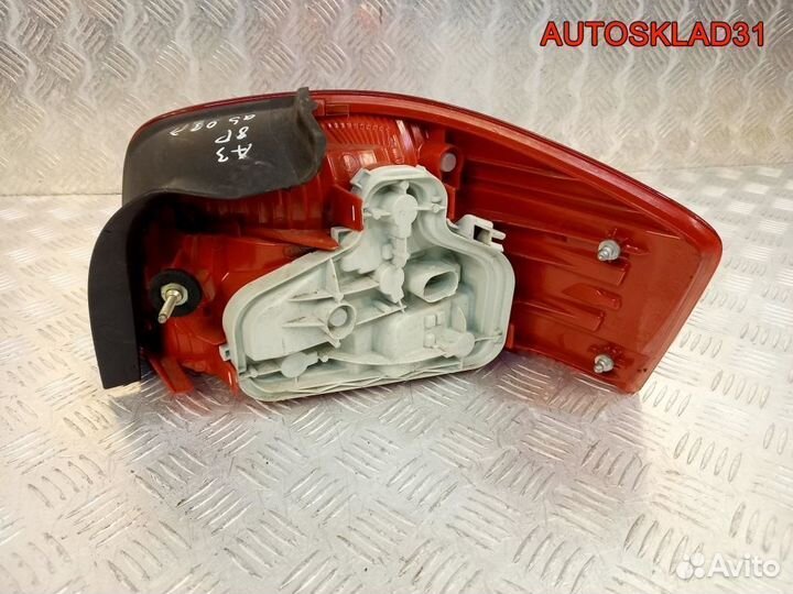 Фонарь задний левый Audi A3 8P1 8P0945095