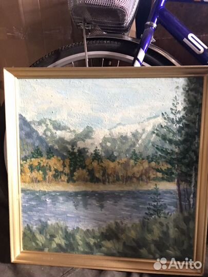 Картины написаны масляными красками, художником