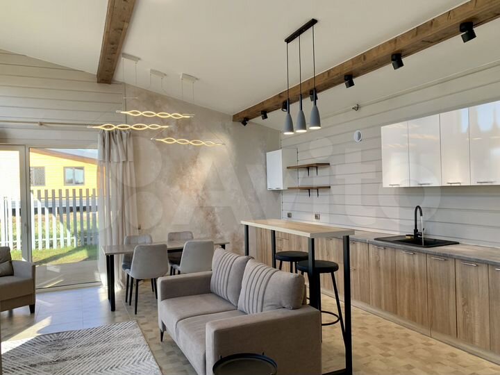 Дом 139 м² на участке 7 сот.