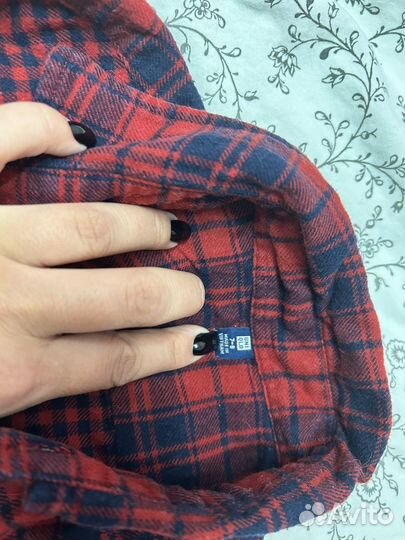 Рубашка для мальчика 122 uniqlo