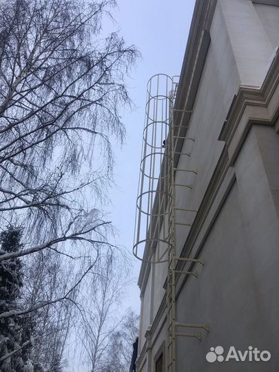 Лестница на плоскую кровлю