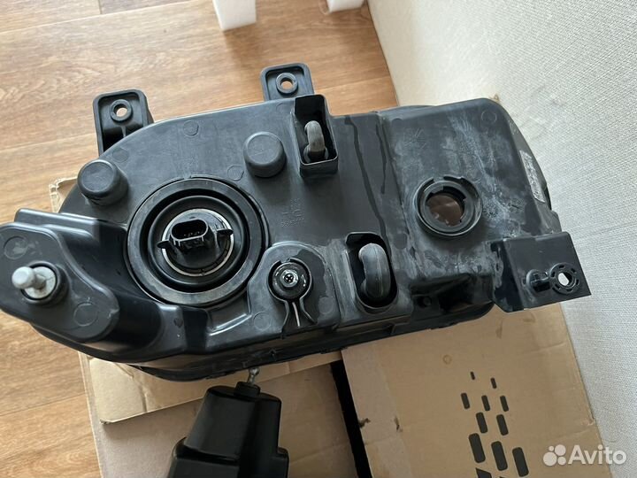 Фары Dodge challenger 2010-2014