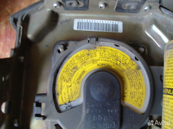 Подушка безопасности водителя б/у для ниссан