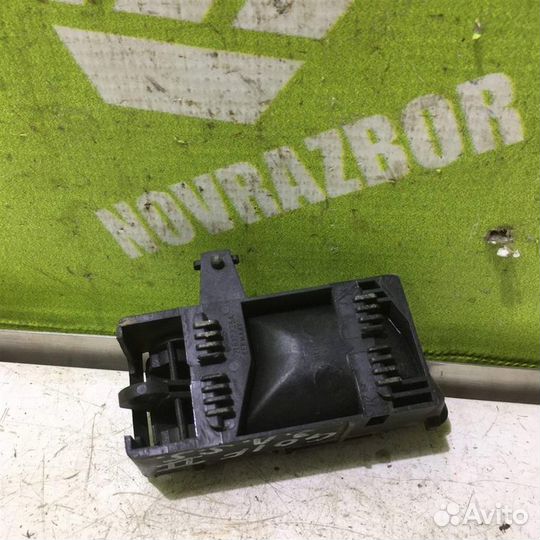 Ручка двери задней внутренняя левая Фольксваген