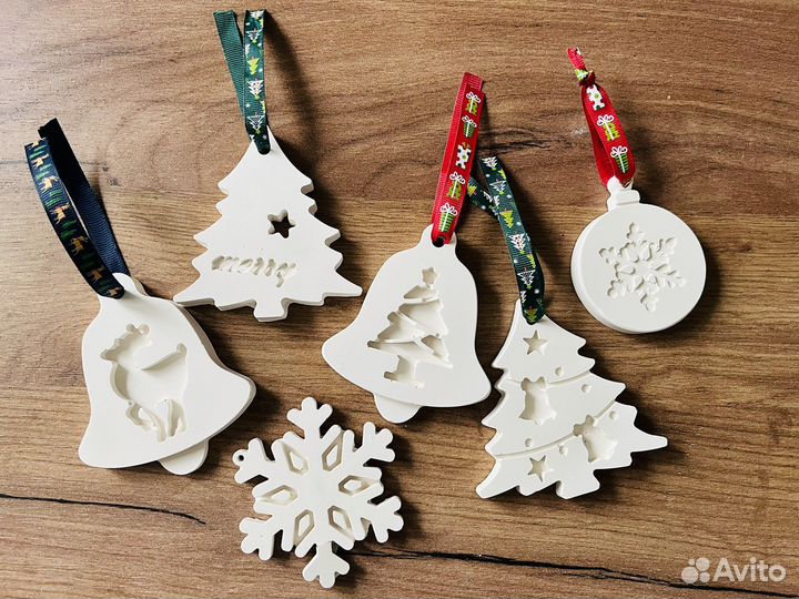 Новогодние игрушки ручной работы для раскраски