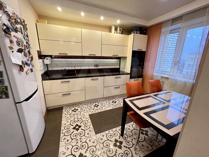 3-к. квартира, 86 м², 13/14 эт.