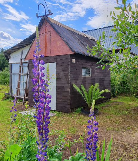 Дача 10 м² на участке 8 сот.