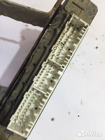 Блок управления центральным замком (Kia Quoris)