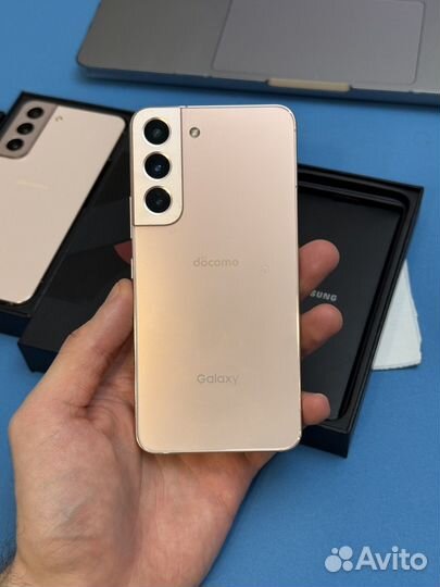 Samsung Galaxy S22, 8/256 ГБ