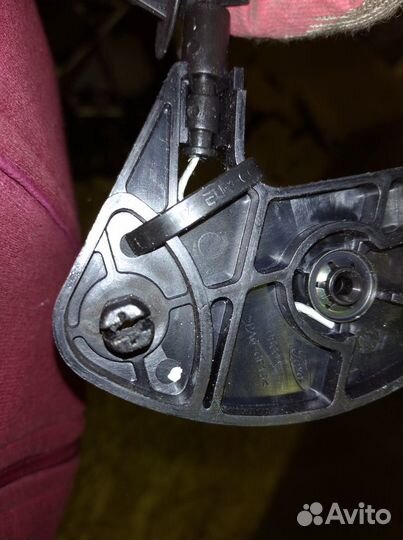 Трос капота Форд Фокус MK3