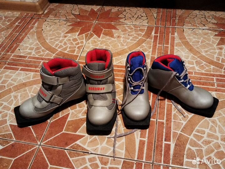 Лыжные ботинки