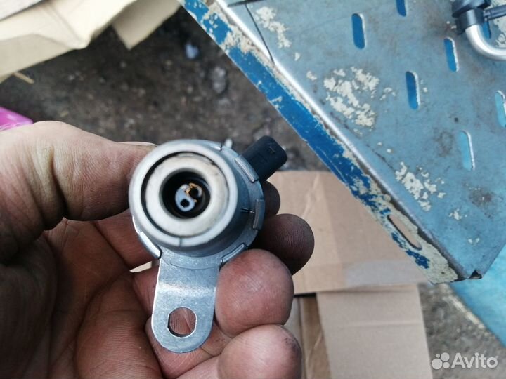 Клапан охлаждения поршня Jaguar Land Rover