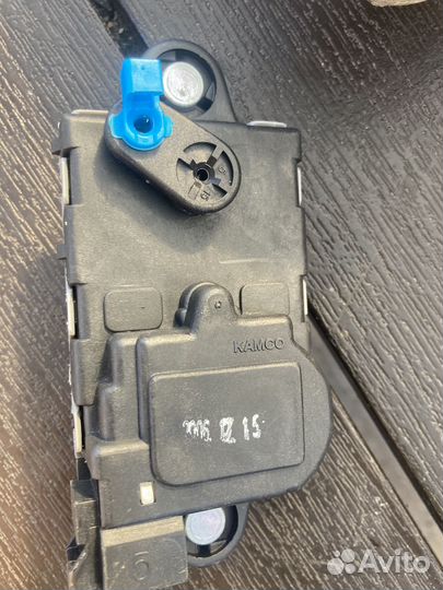 Актуатор замка передний правый hyundai sonata ef