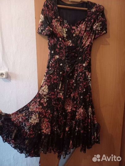 Вечерние платья