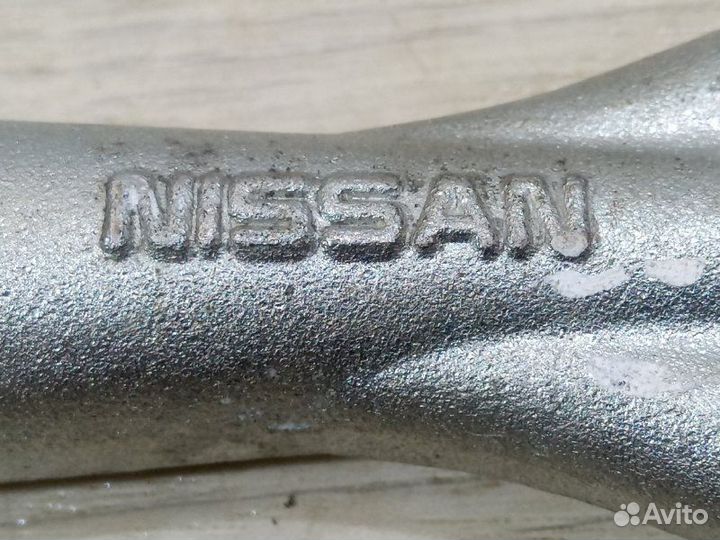 Крюк буксировочный Nissan Tiida C11 HR16 2008